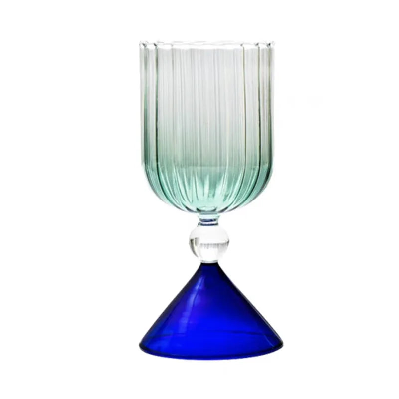 Taças de coquetel criativas em dois tons, verde, azul, âmbar, roxo, colorido, estilo ondulado, martini, mojito, champanhe, margarita, copos de taça
