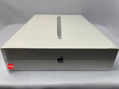 Apple MacBook Air (13 polegadas, 2020, Chip M1, 256 GB de SSD, 8 GB de RAM) - Cinza-espacial