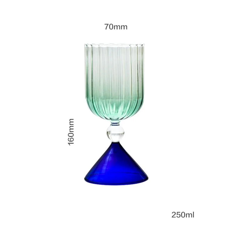 Taças de coquetel criativas em dois tons, verde, azul, âmbar, roxo, colorido, estilo ondulado, martini, mojito, champanhe, margarita, copos de taça